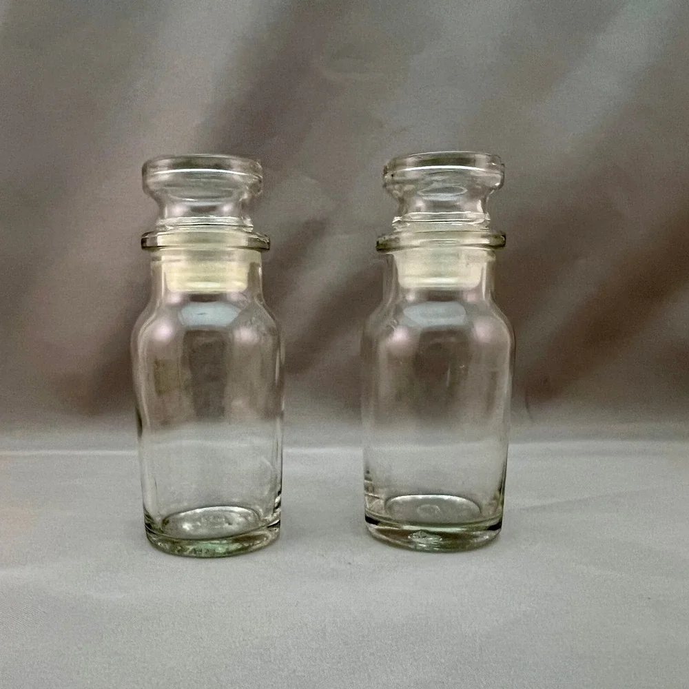 Vintage Apothecary Spice Jars Unisex OS Clear Excellent Japan Glass Set of 2